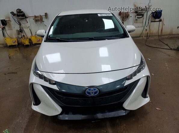 JTDKARFP6H3024019 2017 TOYOTA PRIUS White Widok z przodu