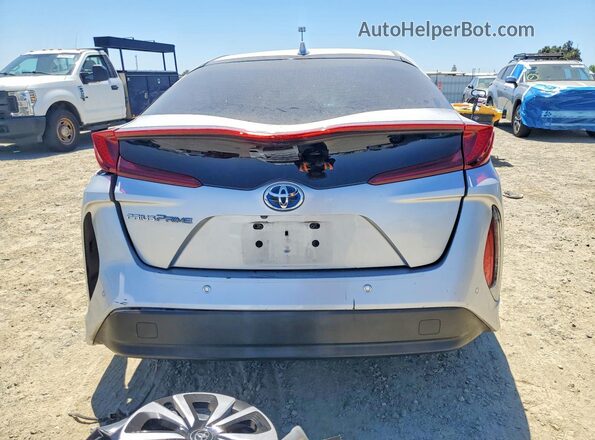 JTDKARFP8H3021168 2017 TOYOTA PRIUS Silver Հետևի տեսք