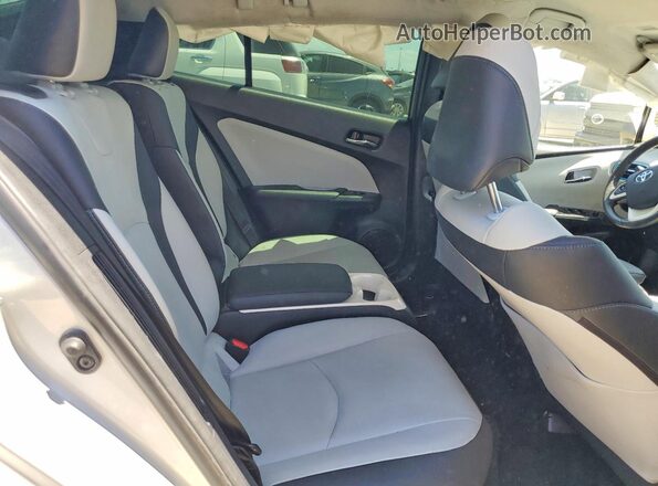 JTDKARFP8H3021168 2017 TOYOTA PRIUS Silver Հետևի նստատեղերի տեսք