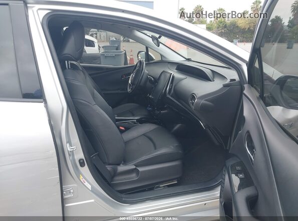 JTDKARFP8H3023910 2017 TOYOTA PRIUS PRIME Silver Widok wnętrza z przodu