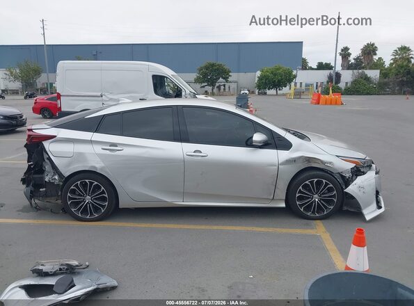 JTDKARFP8H3023910 2017 TOYOTA PRIUS PRIME Silver 