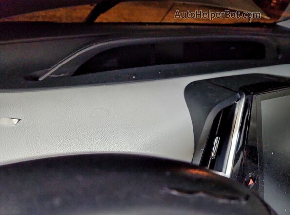JTDKARFPXJ3086321 2018 TOYOTA PRIUS Серебряный Вид щитка приборов