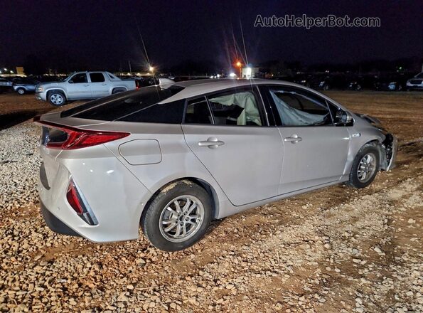 JTDKARFPXJ3086321 2018 TOYOTA PRIUS Серебряный Задняя правая четверть