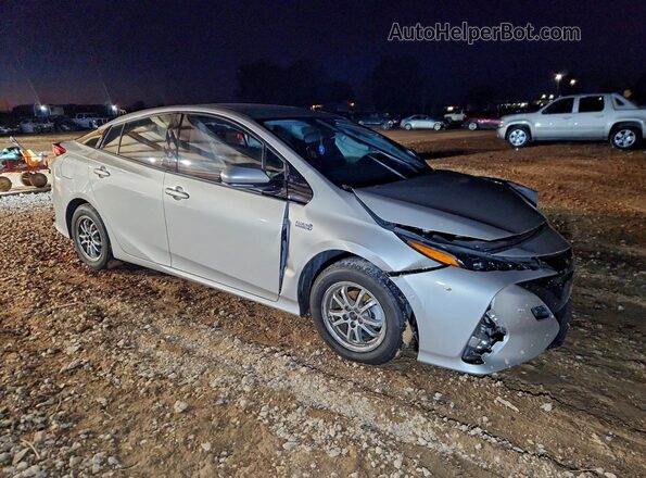 JTDKARFPXJ3086321 2018 TOYOTA PRIUS Серебряный Передняя правая четверть