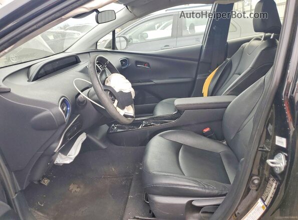 JTDKARFU2H3037596 2017 TOYOTA PRIUS Черный Вид салона спереди