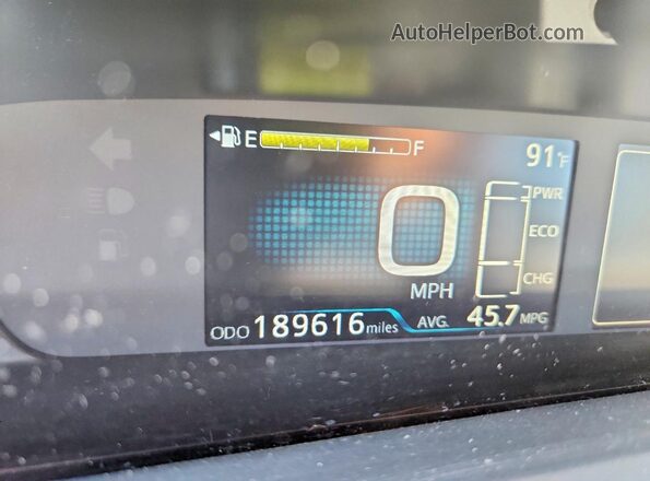 JTDKARFU5J3551402 2018 TOYOTA PRIUS Blue ხელსაწყოთა პანელის ხედი