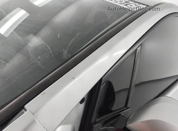 JTDKARFU6J3064385 2018 TOYOTA PRIUS Серебряный 
