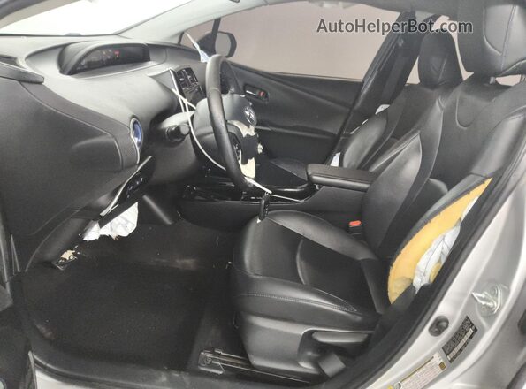 JTDKARFU6J3064385 2018 TOYOTA PRIUS Серебряный 