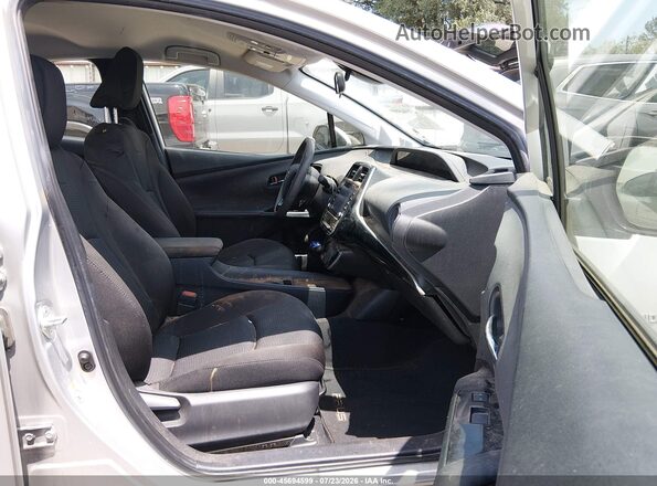 JTDKARFU6L3114446 2020 TOYOTA PRIUS Серебряный Вид салона спереди