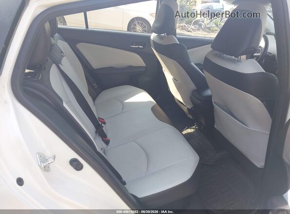 JTDKARFUXG3516430 2016 TOYOTA PRIUS White VIN կոդի պիտակի տեսք