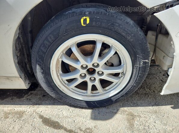 JTDKARFUXK3077447 2019 TOYOTA PRIUS Silver 