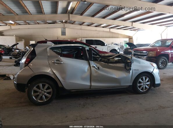 JTDKDTB38H1593179 2017 TOYOTA PRIUS C Silver Вид щитка приладів