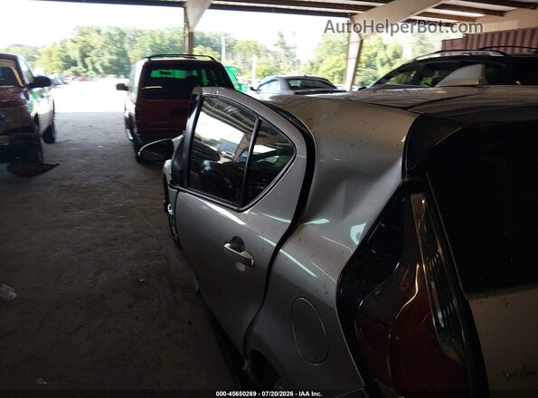 JTDKDTB38H1593179 2017 TOYOTA PRIUS C Silver 