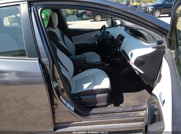 JTDL9MFU2M3027371 2021 TOYOTA PRIUS Серебряный Вид салона спереди
