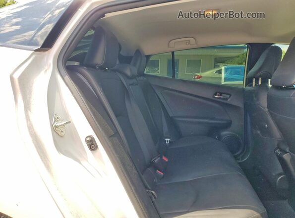 JTDL9MFU6M3023162 2021 TOYOTA PRIUS White Widok tylnych siedzeń