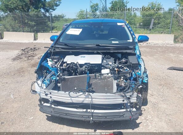 JTDL9MFU6N3035605 2022 TOYOTA PRIUS Blue Widok z przodu