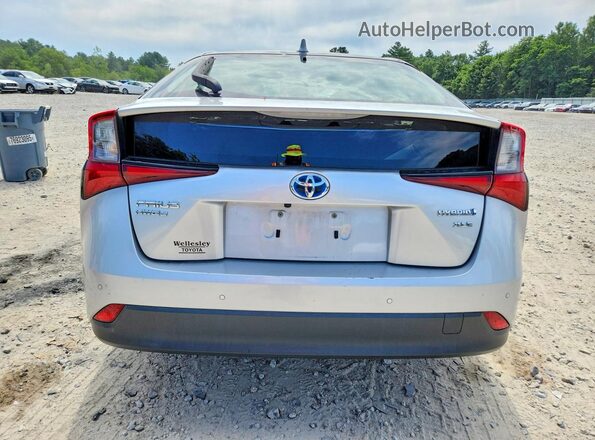 JTDL9MFU7M3027804 2021 TOYOTA PRIUS Серебряный Вид сзади