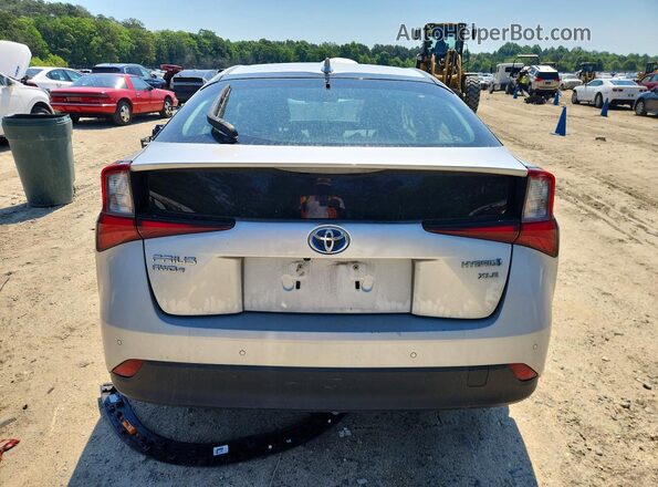 JTDL9RFU1K3000866 2019 TOYOTA PRIUS Silver Vista trasera