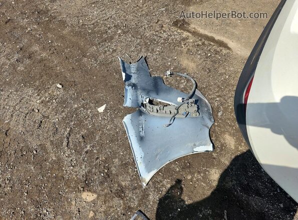 JTDL9RFU7K3004341 2019 TOYOTA PRIUS White Շարժիչի բաժամունքի տեսք