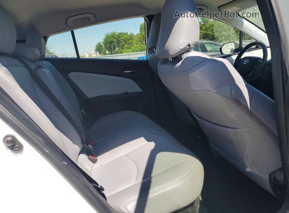 JTDL9RFU7K3008308 2019 TOYOTA PRIUS White Widok tylnych siedzeń