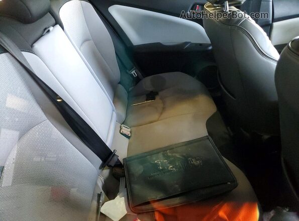 JTDL9RFU9L3018789 2020 TOYOTA PRIUS Gray Vista de los asientos traseros