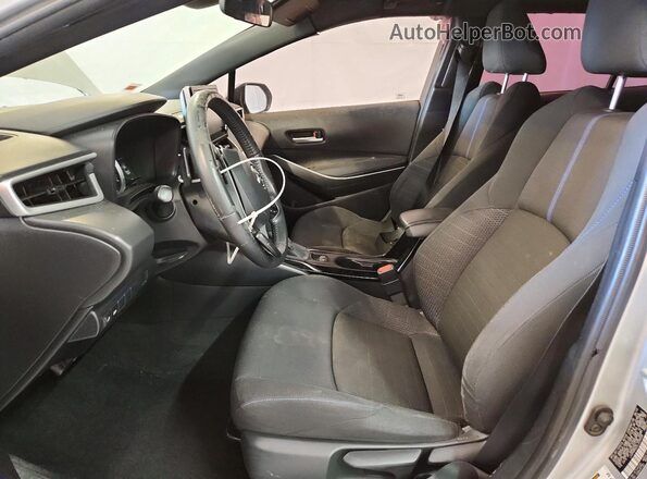 JTDP4RCE2LJ033028 2020 TOYOTA COROLLA Silver Front interior view