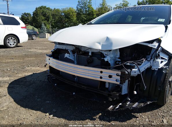 JTDS4MCE2T3532185 2026 TOYOTA COROLLA White Widok z przodu