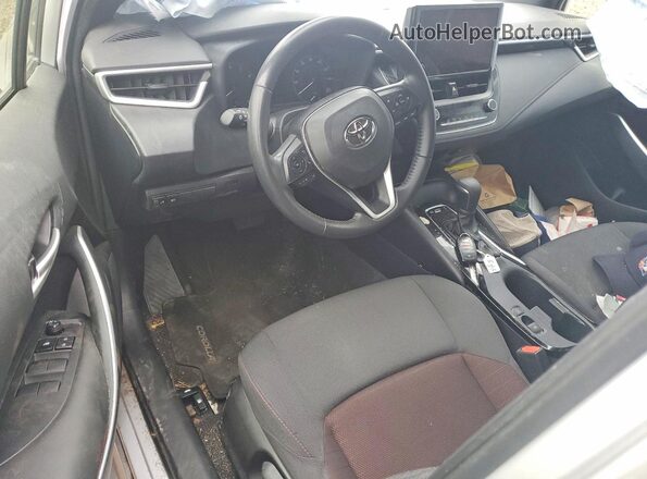 JTDS4MCE7PJ101245 2023 TOYOTA COROLLA Silver Widok deski rozdzielczej