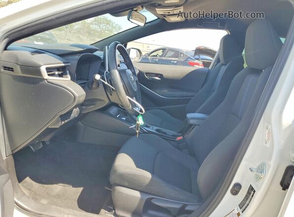 JTDS4RCE2LJ039986 2020 TOYOTA COROLLA White Front interior view