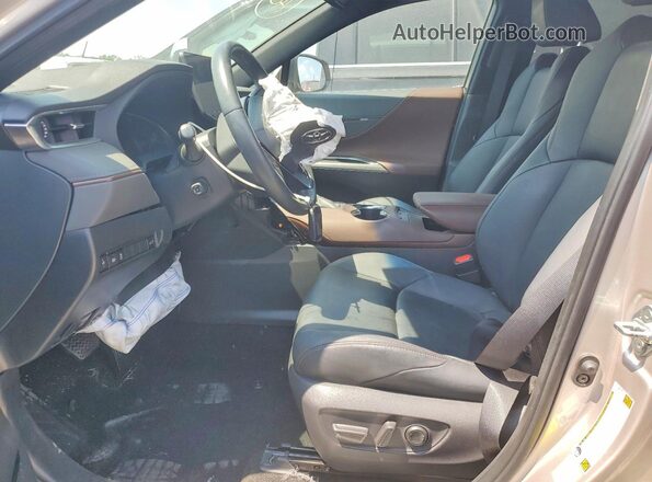 JTEAAAAH0PJ133899 2023 TOYOTA VENZA Silver წინა სალონის ხედი