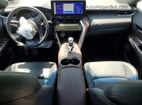 JTEAAAAH0PJ133899 2023 TOYOTA VENZA Silver წინა პანელის ხედი