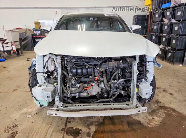JTEAAAAH0RJ180899 2024 TOYOTA VENZA White Դիմացի տեսք