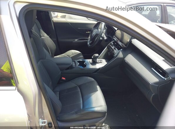 JTEAAAAH1MJ033449 2021 TOYOTA VENZA Silver წინა სალონის ხედი