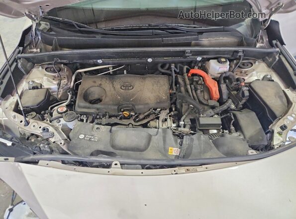 JTEAAAAH3MJ067263 2021 TOYOTA VENZA Silver Вид підкапотного простору