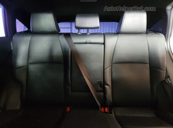 JTEAAAAH3NJ091208 2022 TOYOTA VENZA Tan Widok tylnych siedzeń
