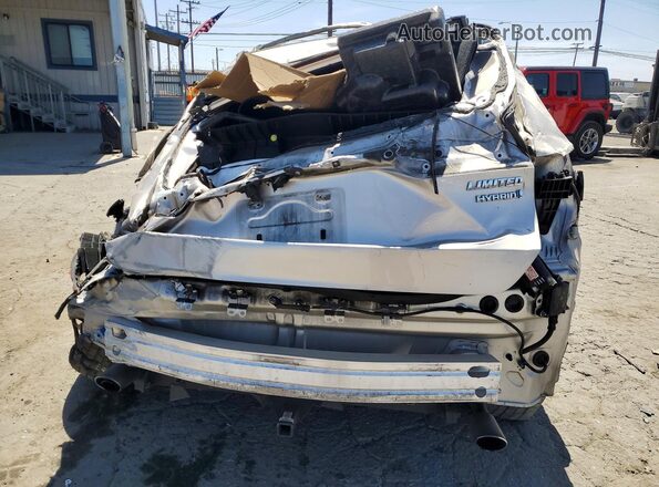 JTEAAAAH3NJ092018 2022 TOYOTA VENZA Silver Widok z tyłu