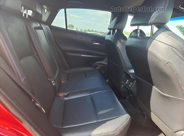 JTEAAAAH3PJ145206 2023 TOYOTA VENZA Красный Вид задней части салона