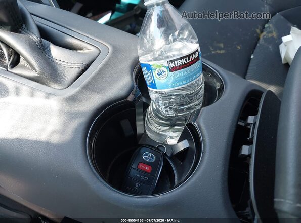 JTEAAAAH6NJ097973 2022 TOYOTA VENZA Red Dashboard view