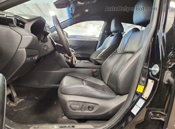 JTEAAAAH7MJ053219 2021 TOYOTA VENZA Черный Вид салона спереди
