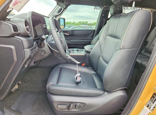 JTEABFAJ5RK009816 2024 TOYOTA LAND Tan Вид салону спереду