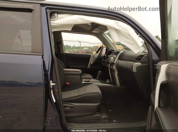 JTEBU5JR0G5336960 2016 TOYOTA 4RUNNER Dark Blue Widok wnętrza z przodu