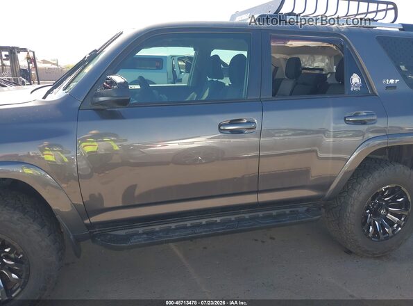 JTEBU5JR0K5703901 2019 TOYOTA 4RUNNER Gray სალონის 360-გრადუსიანი ხედი