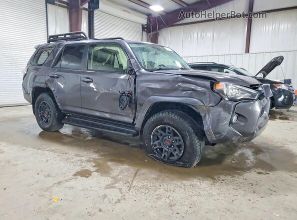 JTEBU5JR1J5485322 2018 TOYOTA 4RUNNER Gray Delantero derecho