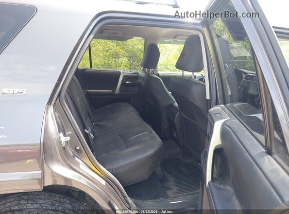 JTEBU5JR1L5772842 2020 TOYOTA 4RUNNER Gray VIN կոդի պիտակի տեսք