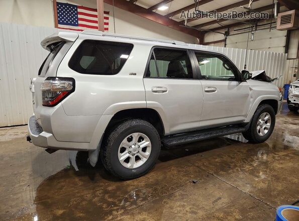 JTEBU5JR2G5331601 2016 TOYOTA 4RUNNER Silver Հետևի աջ