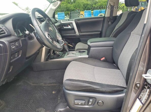 JTEBU5JR2G5357762 2016 TOYOTA 4RUNNER Charcoal წინა სალონის ხედი