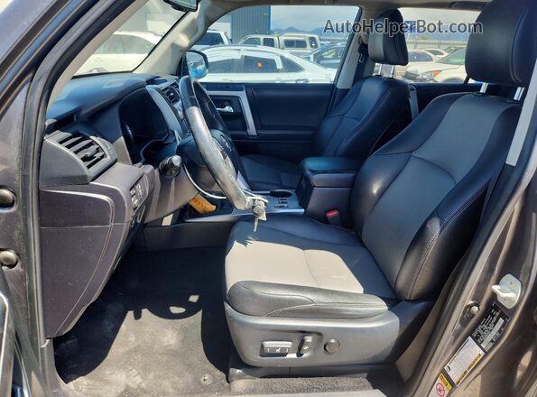 JTEBU5JR2G5359401 2016 TOYOTA 4RUNNER Gray Front interior view