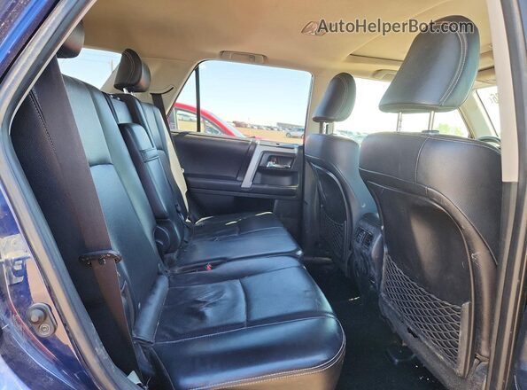 JTEBU5JR2H5472072 2017 TOYOTA 4RUNNER Blue უკანა სალონის ხედი