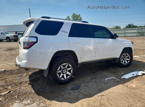 JTEBU5JR2J5499567 2018 TOYOTA 4RUNNER White Հետևի աջ