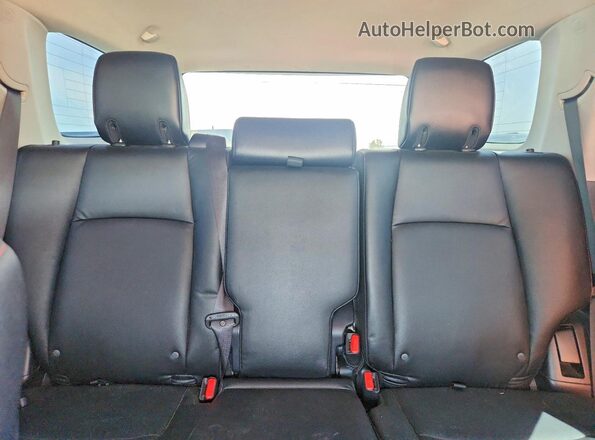 JTEBU5JR2J5499567 2018 TOYOTA 4RUNNER White Հետևի նստատեղերի տեսք